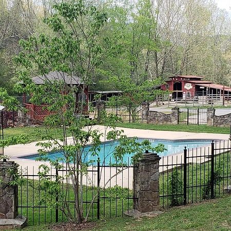 Forrest Hills Mountain Resort Dahlonega Exterior foto